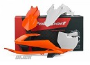 POLISPORT Plastic Kit OEM SX65 16-22
- Front Fender Orange
- Rear Fender + Side Panels White
- Radiator Scoops Orange/Black
- Front Number Plate White