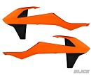 RACETECH Radiator Scoops SX125/150 16-18 / SX250 17-20 / SXF250/350/450 16-18 / EXC/EXC-F 125-500 17-20 ORANGE/BLACK